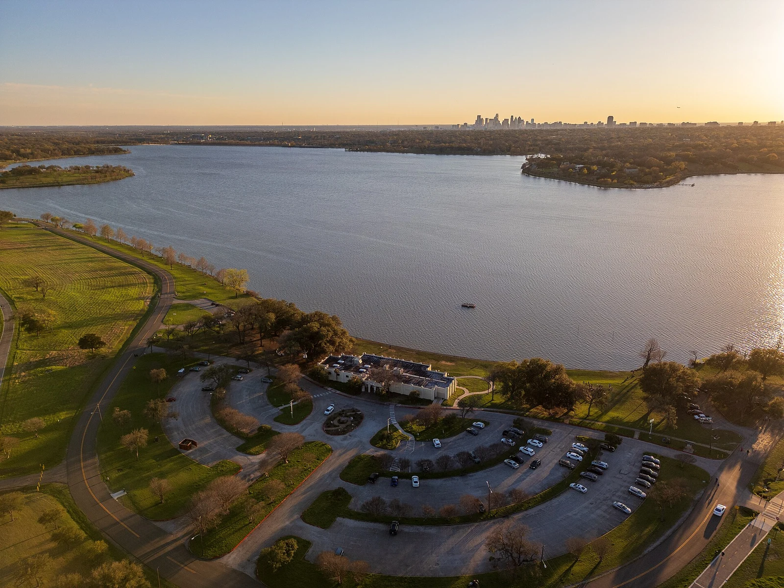 White Rock Lake with the Bath House Cultural Center